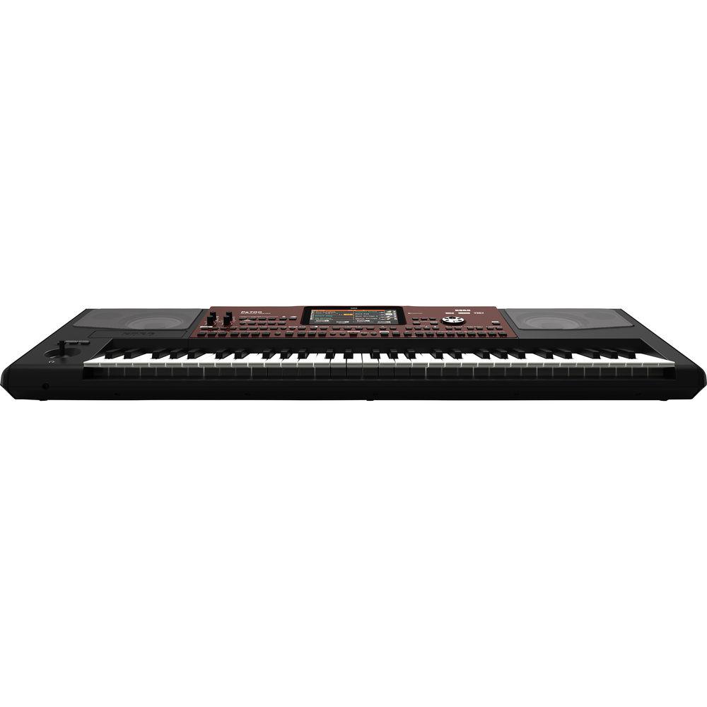 Korg Pa700 61-Key Professional Arranger with Touchscreen and Speakers