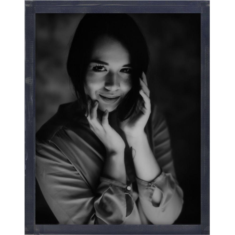 Polaroid Originals 8 x 10" Black & White Instant Film