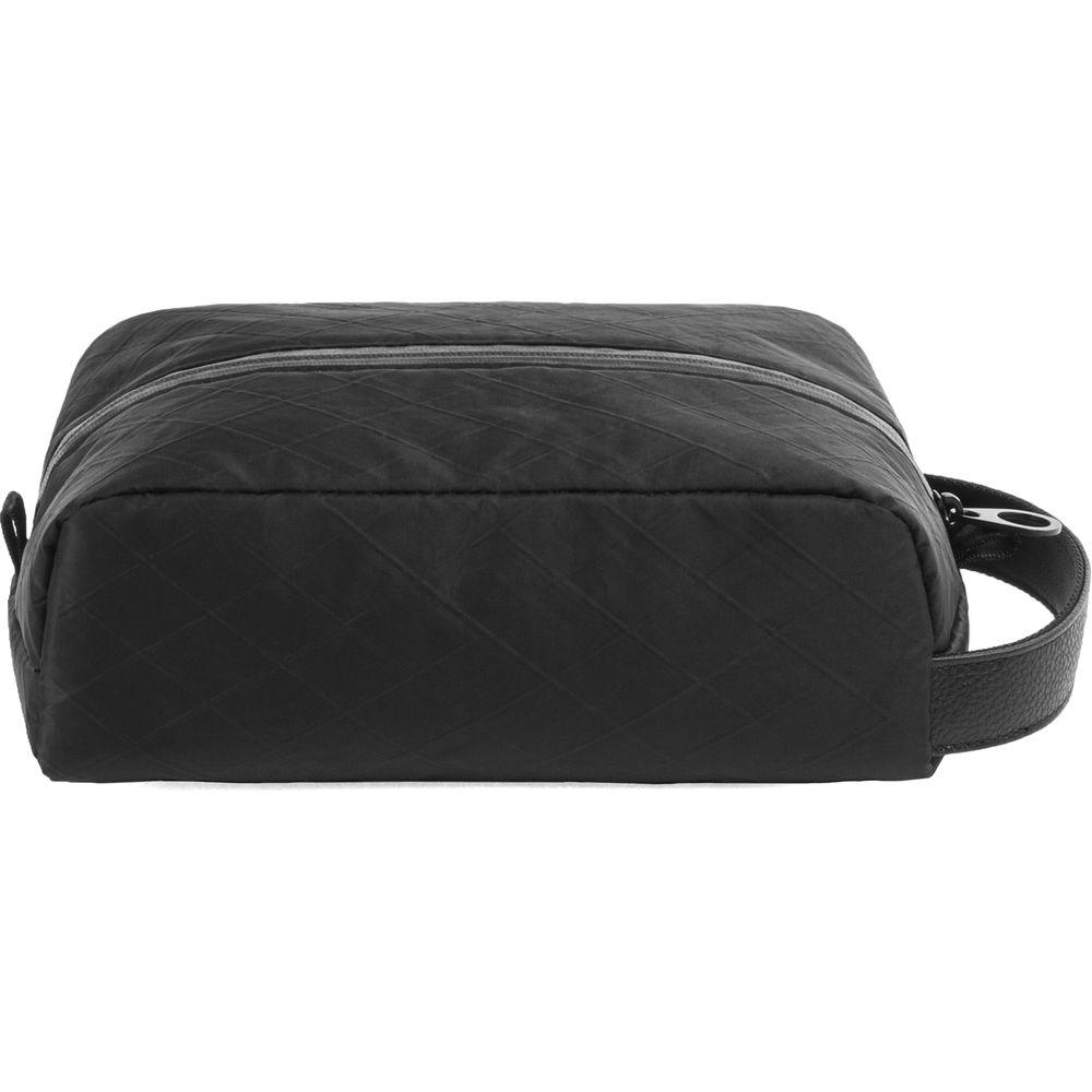 Incase Designs Corp EO Travel Dopp Kit