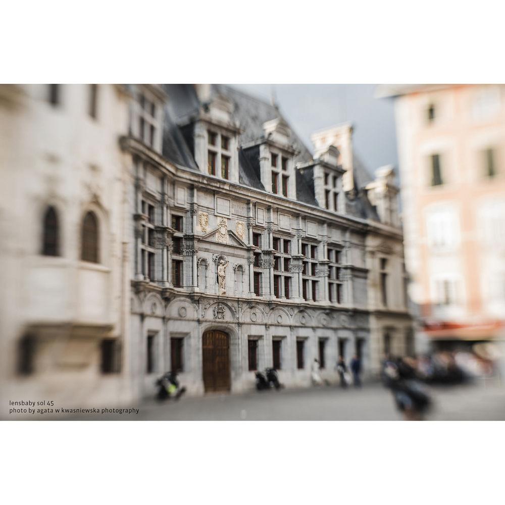 Lensbaby Sol 45mm f 3.5 Lens for Fuji X Cameras