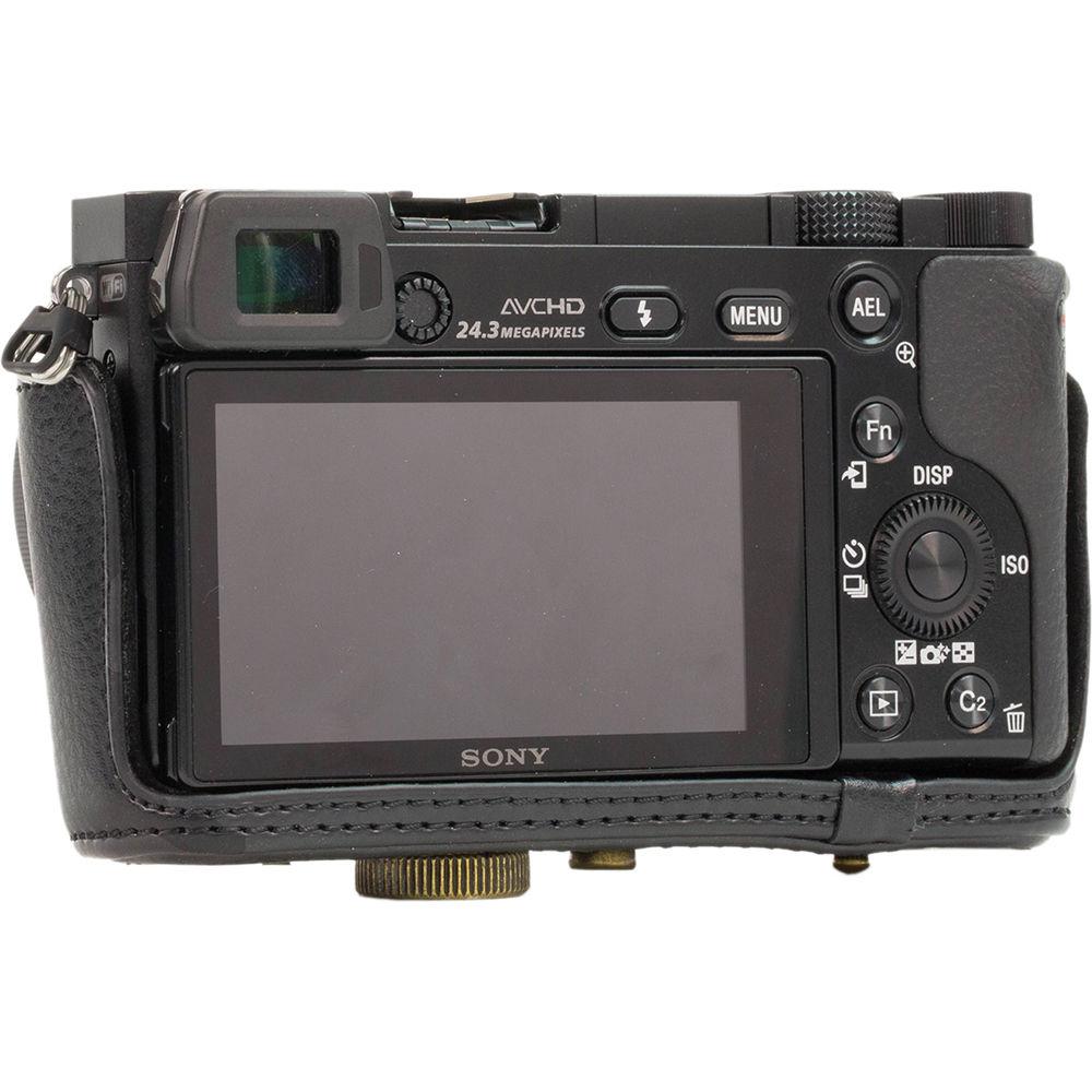 MegaGear Ever Ready Case for NEX-7 with 18-55 20 14mm Lens