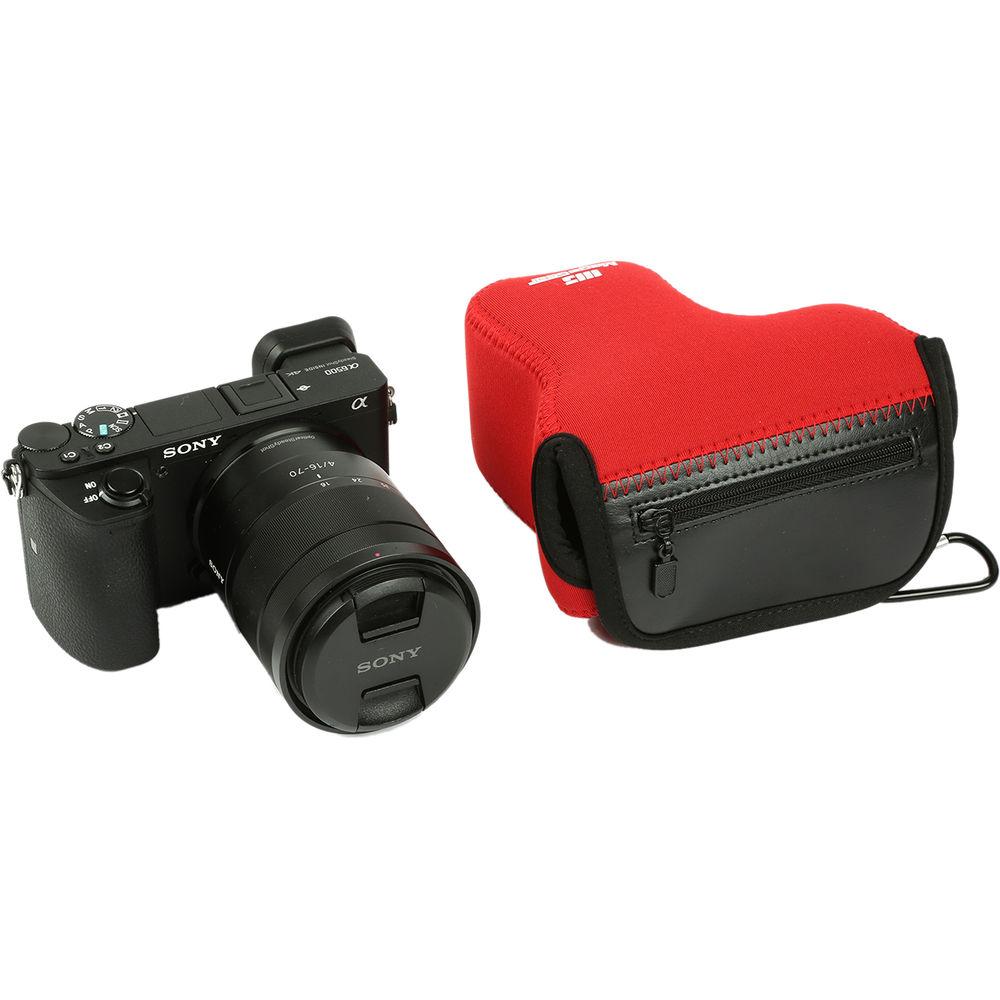 MegaGear MG1013 Ultra Light Neoprene Case with Carabiner for Sony a6500 with 16-70mm
