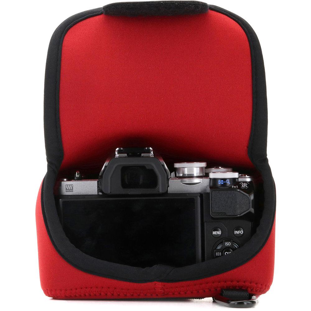 MegaGear Ultra-Light Neoprene Camera Case with Carabiner for Olympus OM-D E-M10 Mark III with 14-42mm