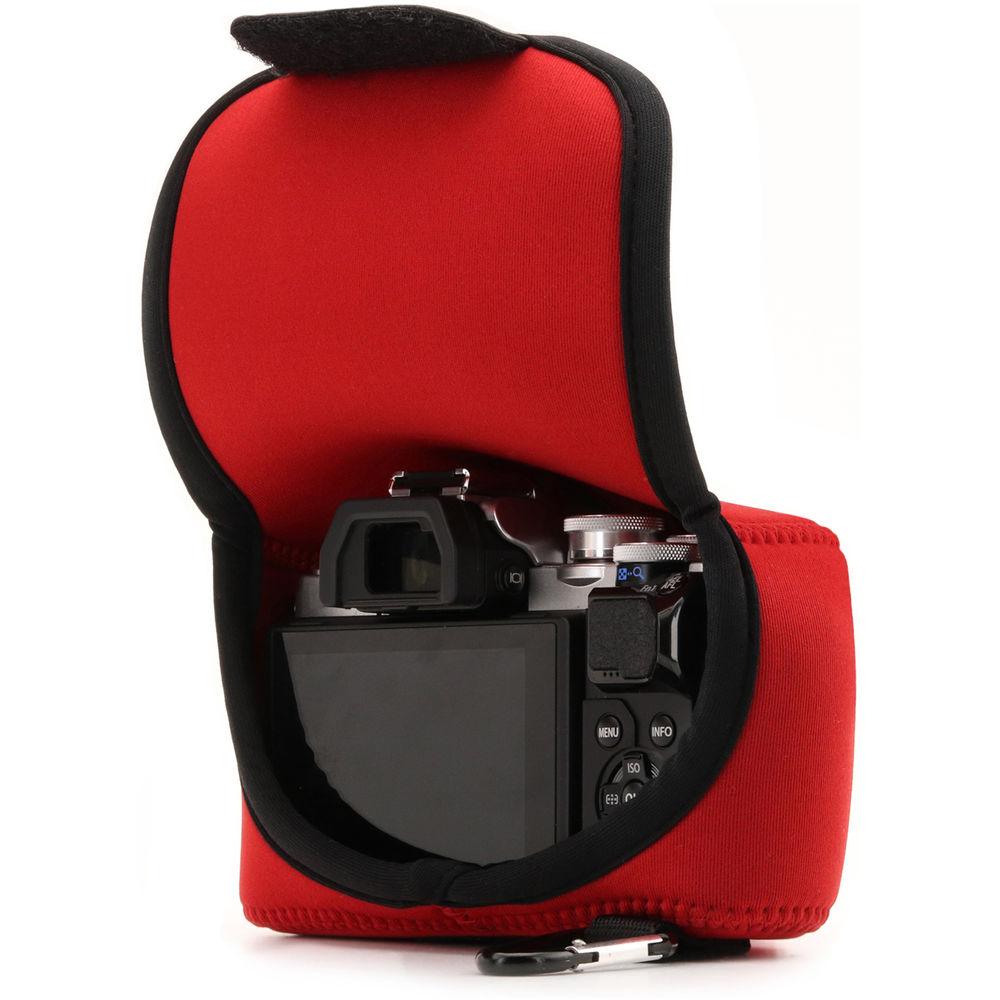 MegaGear Ultra-Light Neoprene Camera Case with Carabiner for Olympus OM-D E-M10 Mark III with 14-42mm