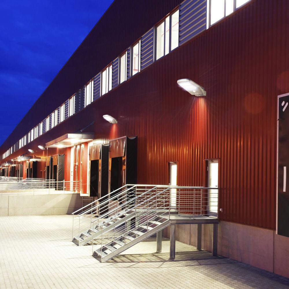 WAGAN 1000 Lumen Solar LED Floodlight with Remote Control