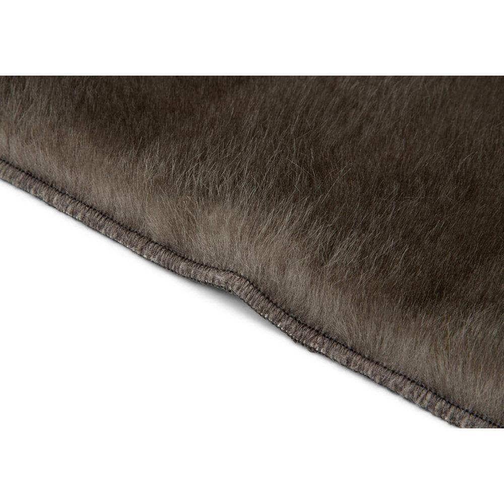 Bubblebee Industries The Piece-A-Fur Wind Protection