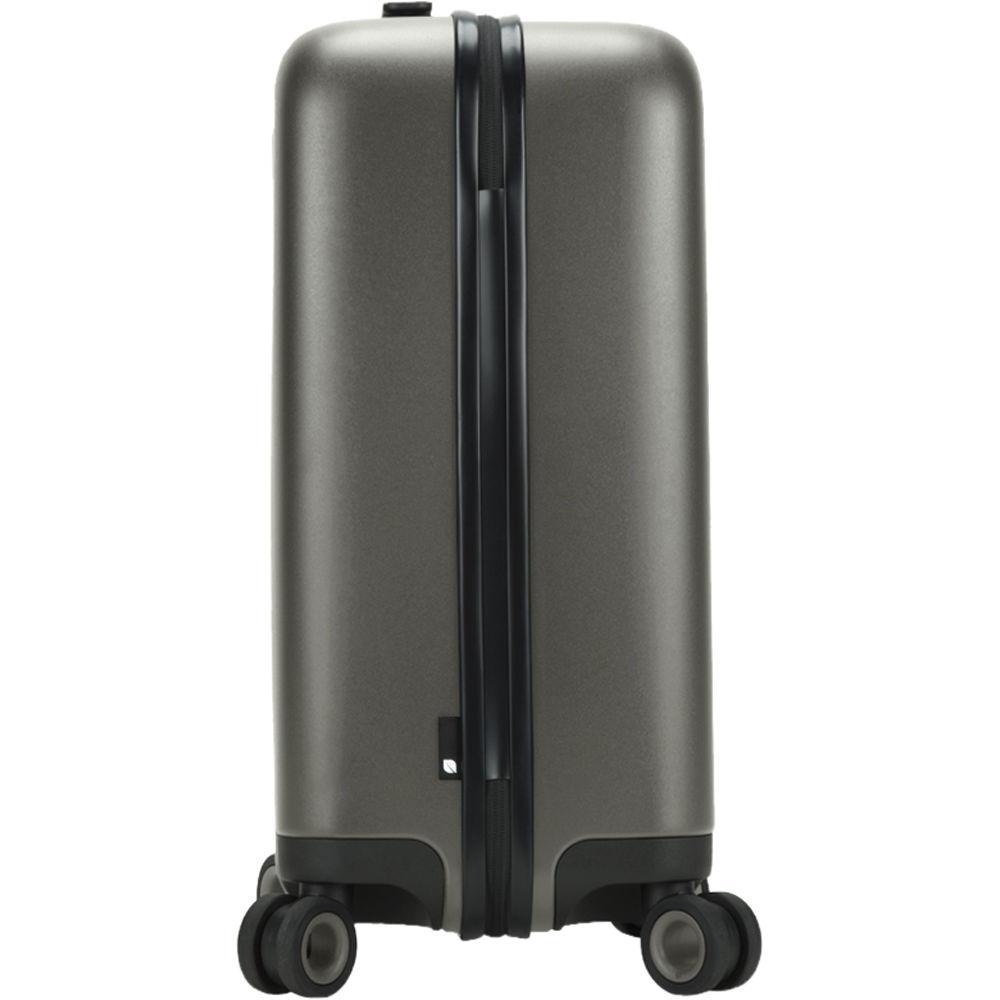 Incase Designs Corp Novi 4-Wheel Hubless Travel Roller 22