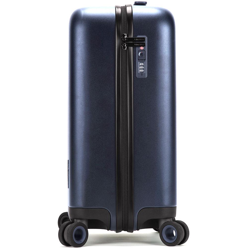 Incase Designs Corp Novi 4-Wheel Hubless Travel Roller 22