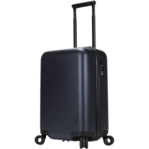 Incase Designs Corp NoviConnected 4-Wheel Travel Roller with USB-C Power