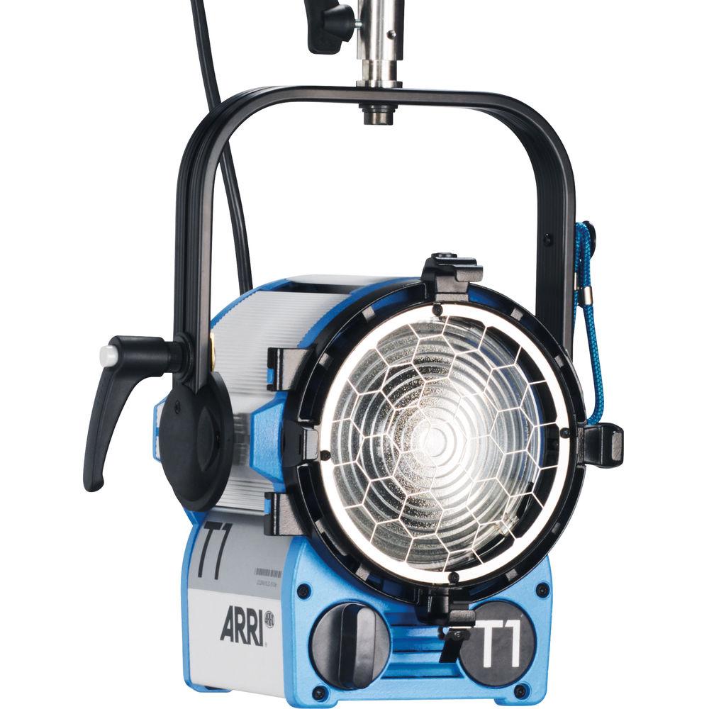ARRI TRUE BLUE T1 1000W Pole Operated Fresnel Fixture