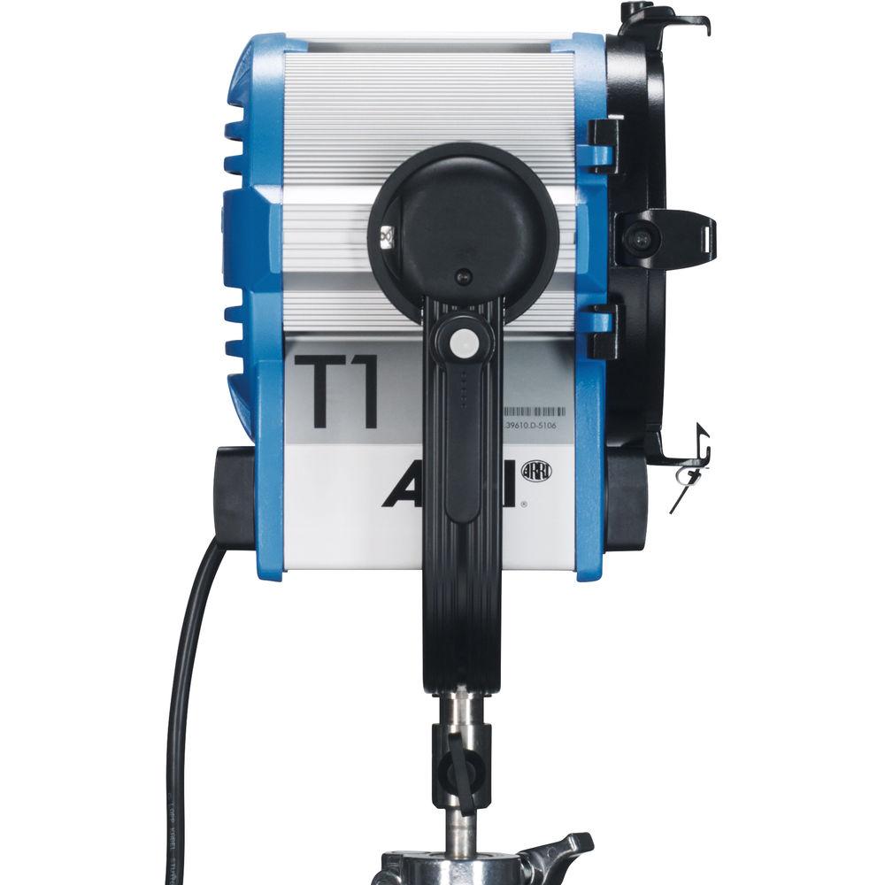 ARRI TRUE BLUE T1 1000W Pole Operated Fresnel Fixture