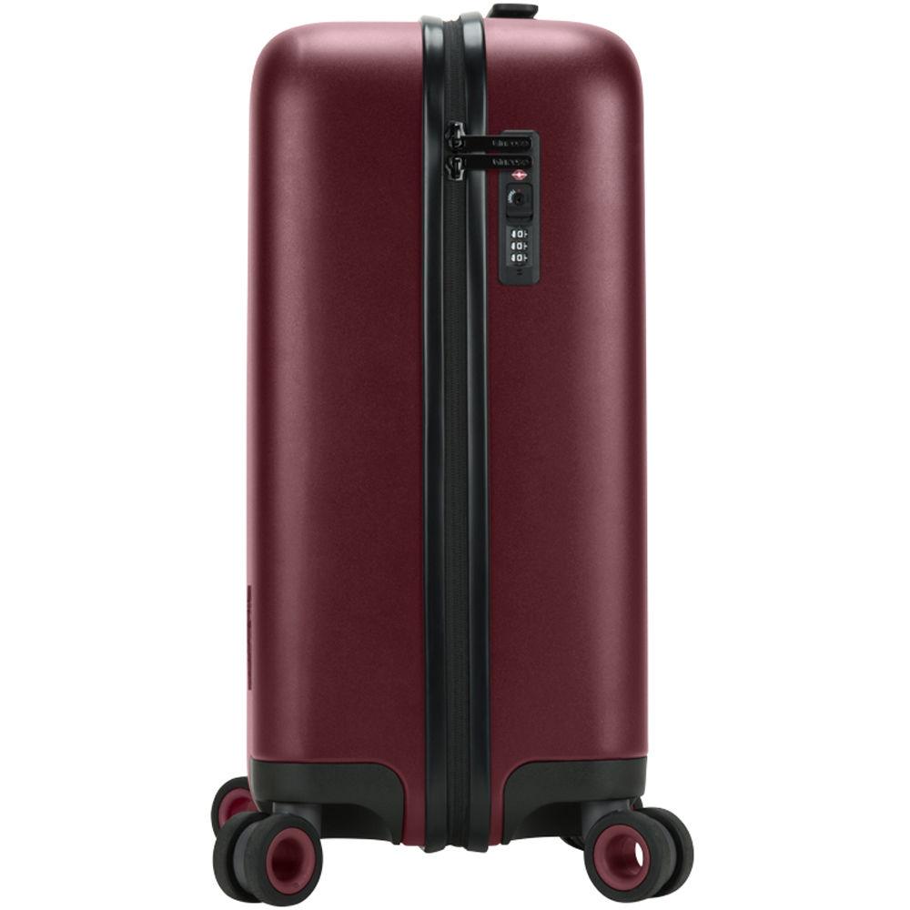 Incase Designs Corp Novi 4-Wheel Hubless Travel Roller 22
