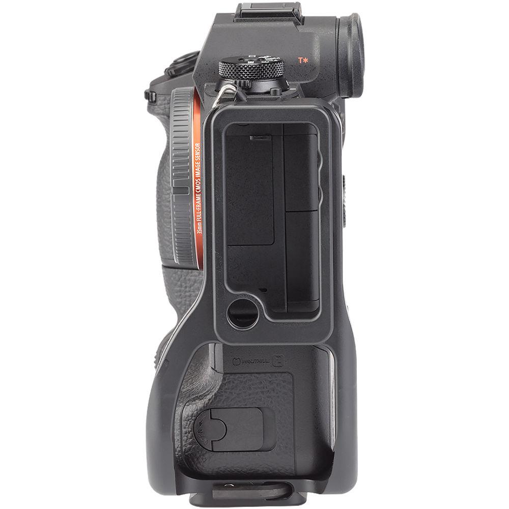 Really Right Stuff L-Plate for VG-C3EM Vertical Grip for Sony Alpha a7R III and a9