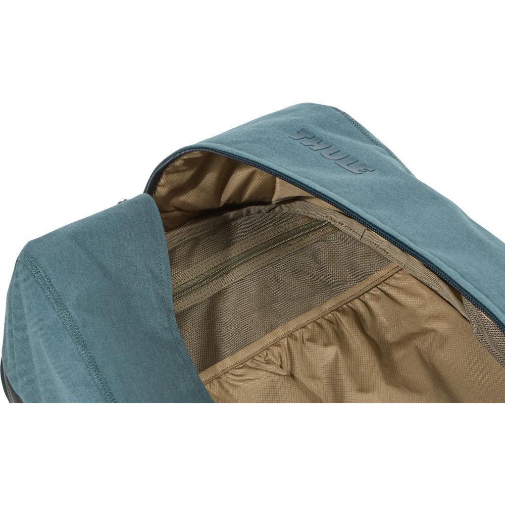 Thule Vea 21L Backpack