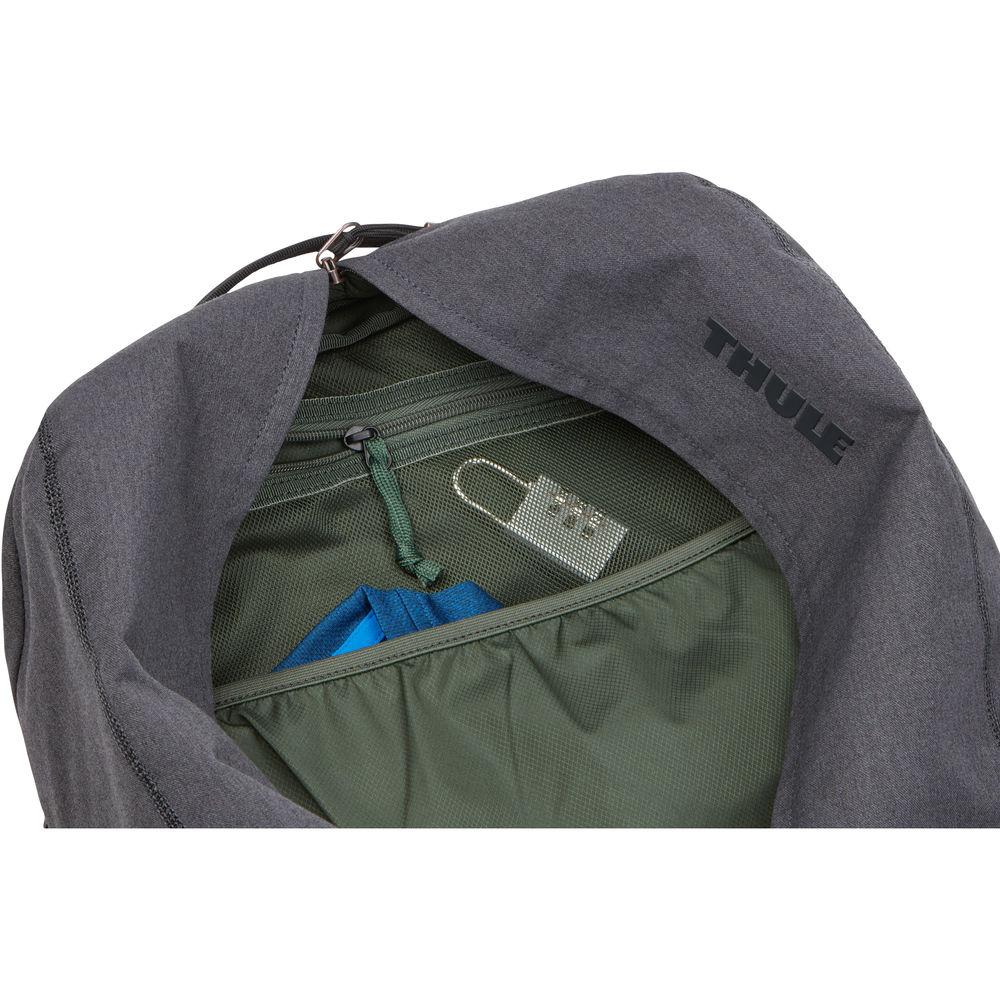 Thule Vea 21L Backpack