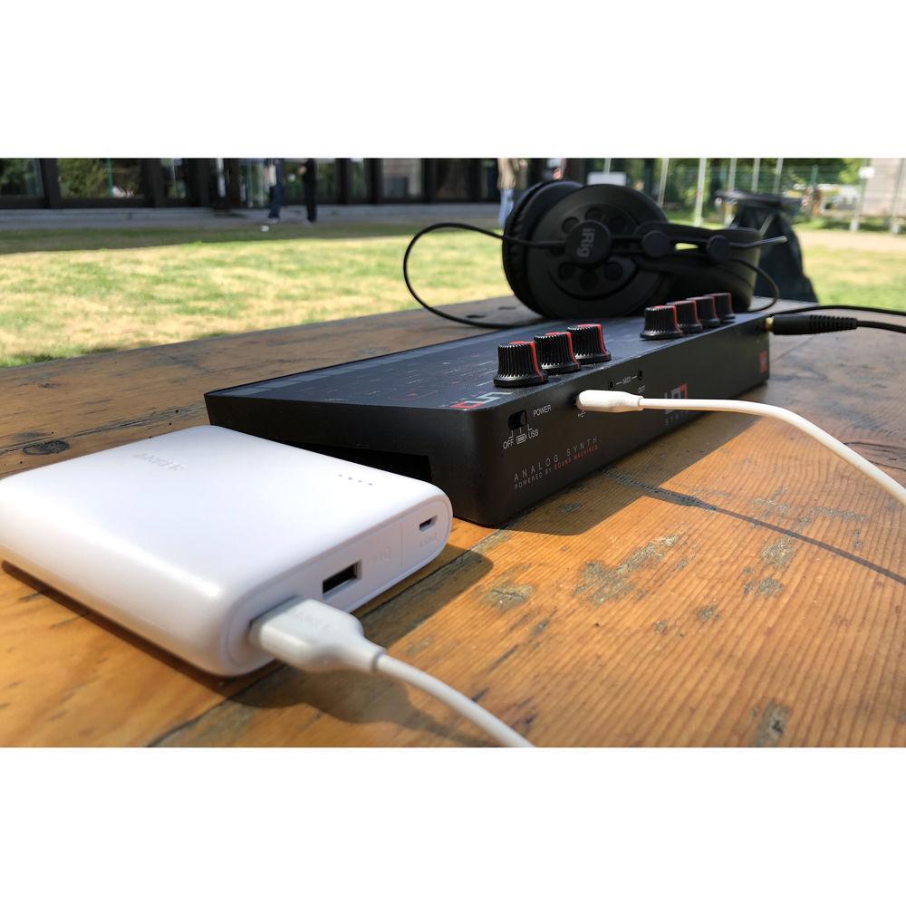 IK Multimedia UNO Synth Portable Monophonic Analog Synthesizer