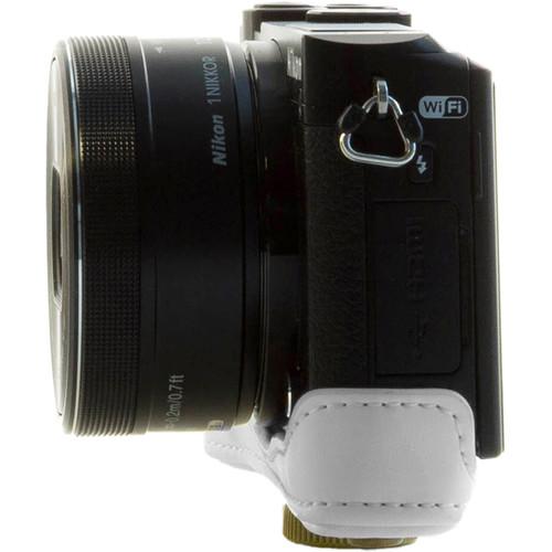 MegaGear Ever Ready Protective Case for Nikon 1 J5 with 10-30mm