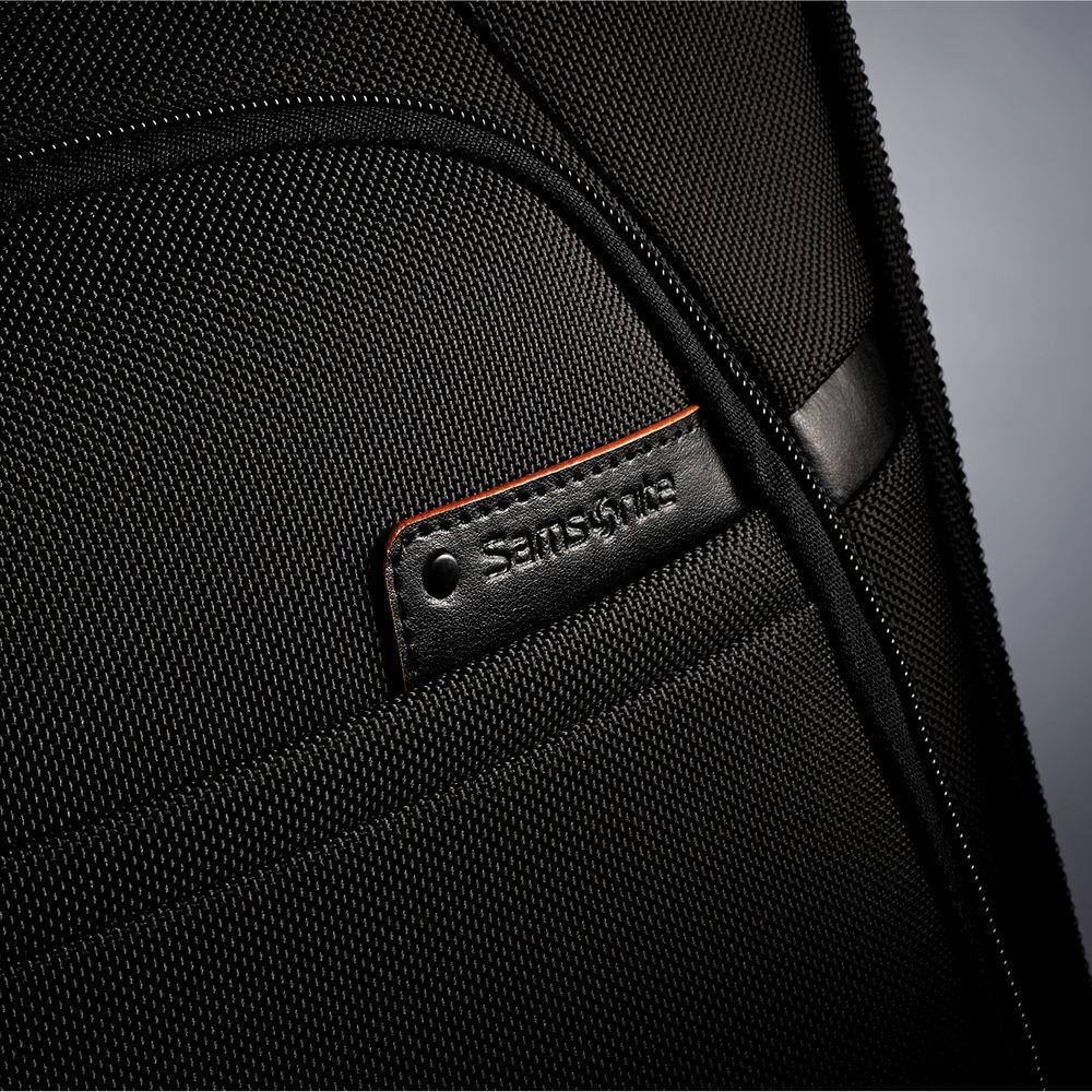Samsonite Pro 4 DLX Vertical Spinner Mobile Office Case