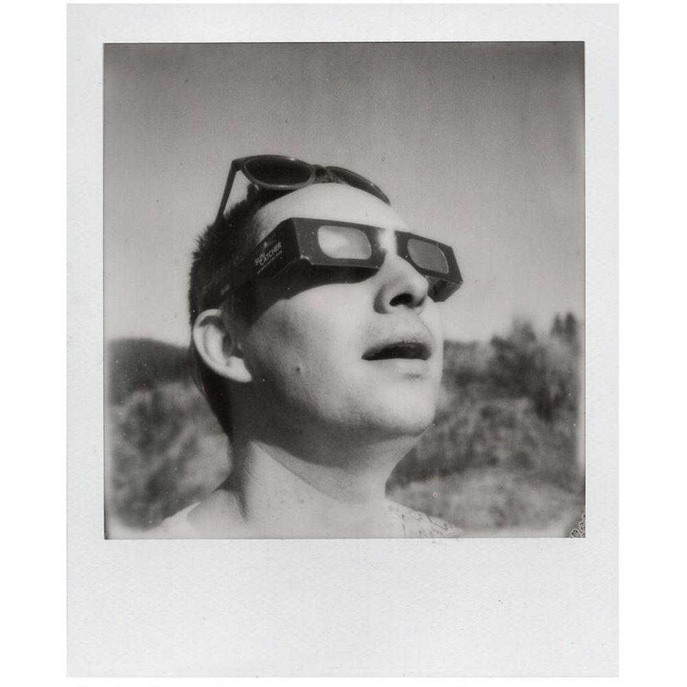 Polaroid Originals Black & White SX-70 Instant Film