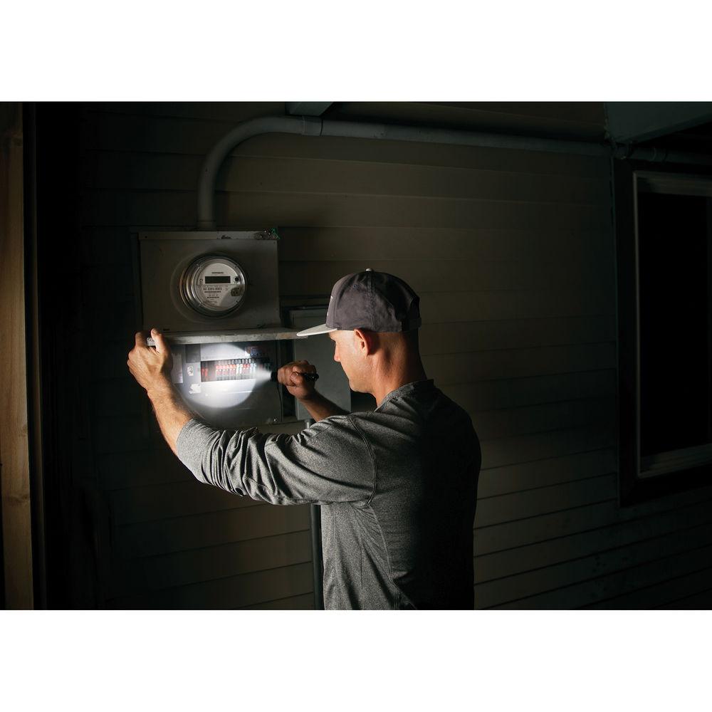 Maglite Solitaire AAA LED Flashlight with Gerber US1 Folding Knife Kit