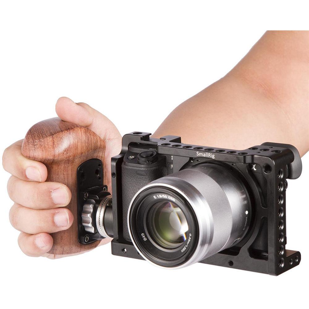 SmallRig Right-Side Wooden Grip with ARRI Rosette Bolt-On Mount