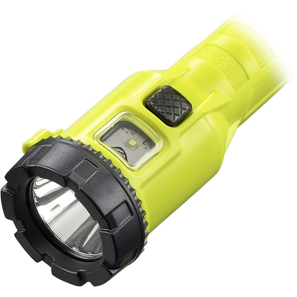 Streamlight Dualie 3AA Flashlight with Integrated Magnetic Clip