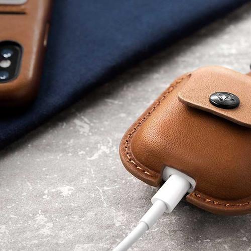 Twelve South AirSnap Leather Road Case for AirPods