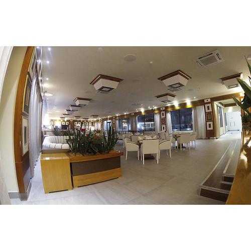 Electro-Voice EVID C12.2 Passive 12" 2-Way 100W Ceiling Loudspeaker System