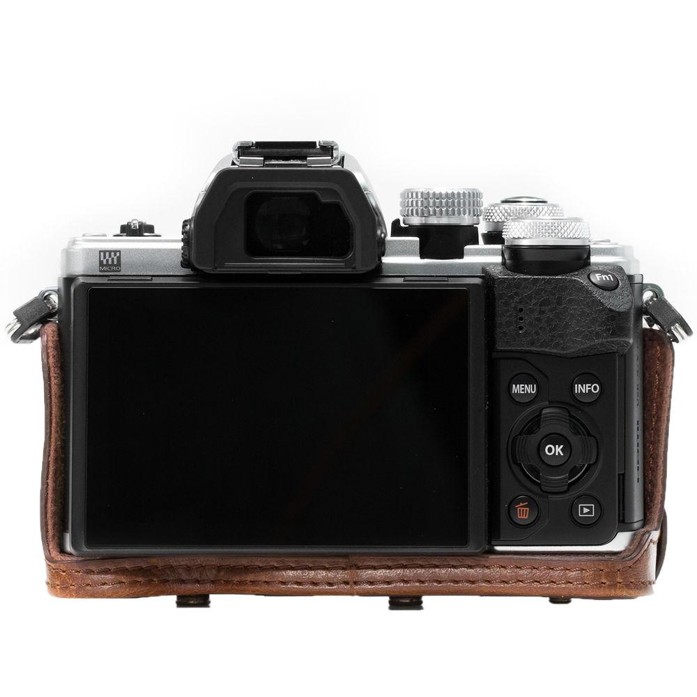 MegaGear MG638 Ever Ready Leather Case with Bottom Opening for Olympus OM-D E-M10 Mark II, 14-42mm
