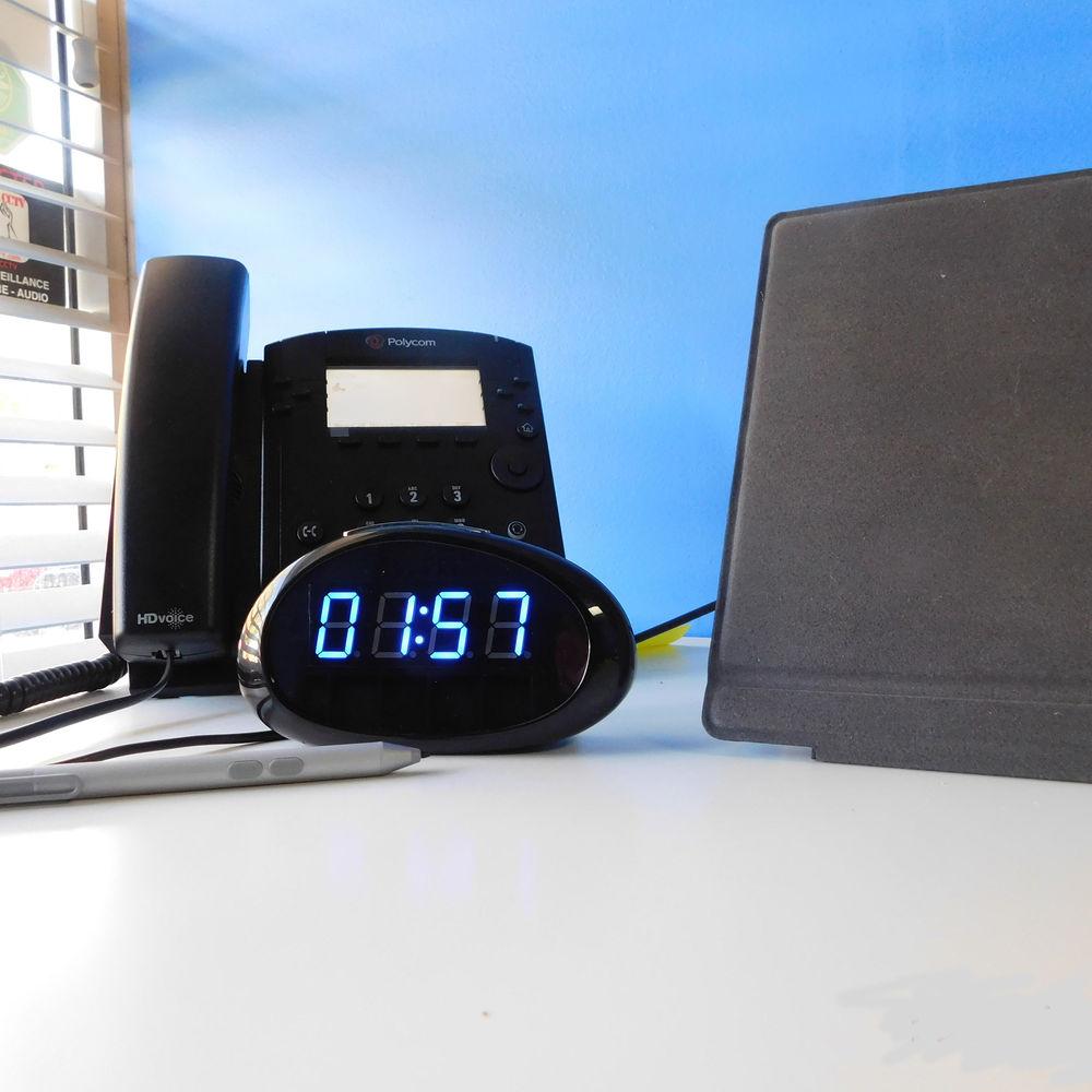 Mini Gadgets Desk Clock with 1080p Covert Wi-Fi Camera