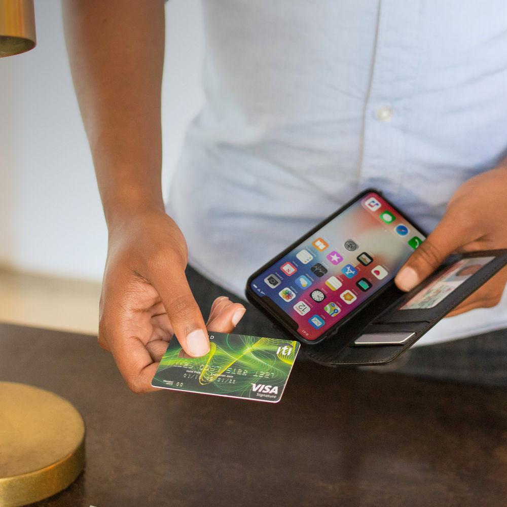 Twelve South Journal Case for iPhone XR