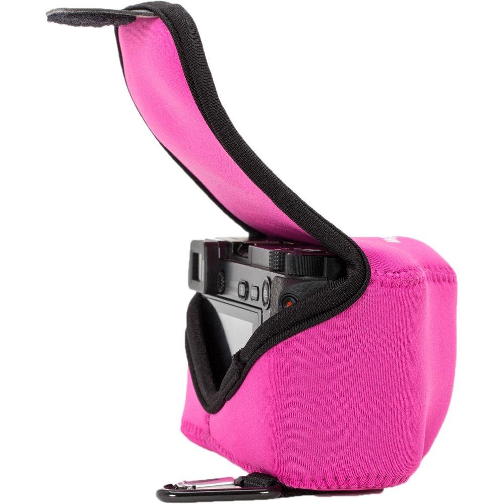 MegaGear Ultra-Light Neoprene Case for Sony Alpha NEX-F3, NEX-7, or NEX-6 with 16-50mm