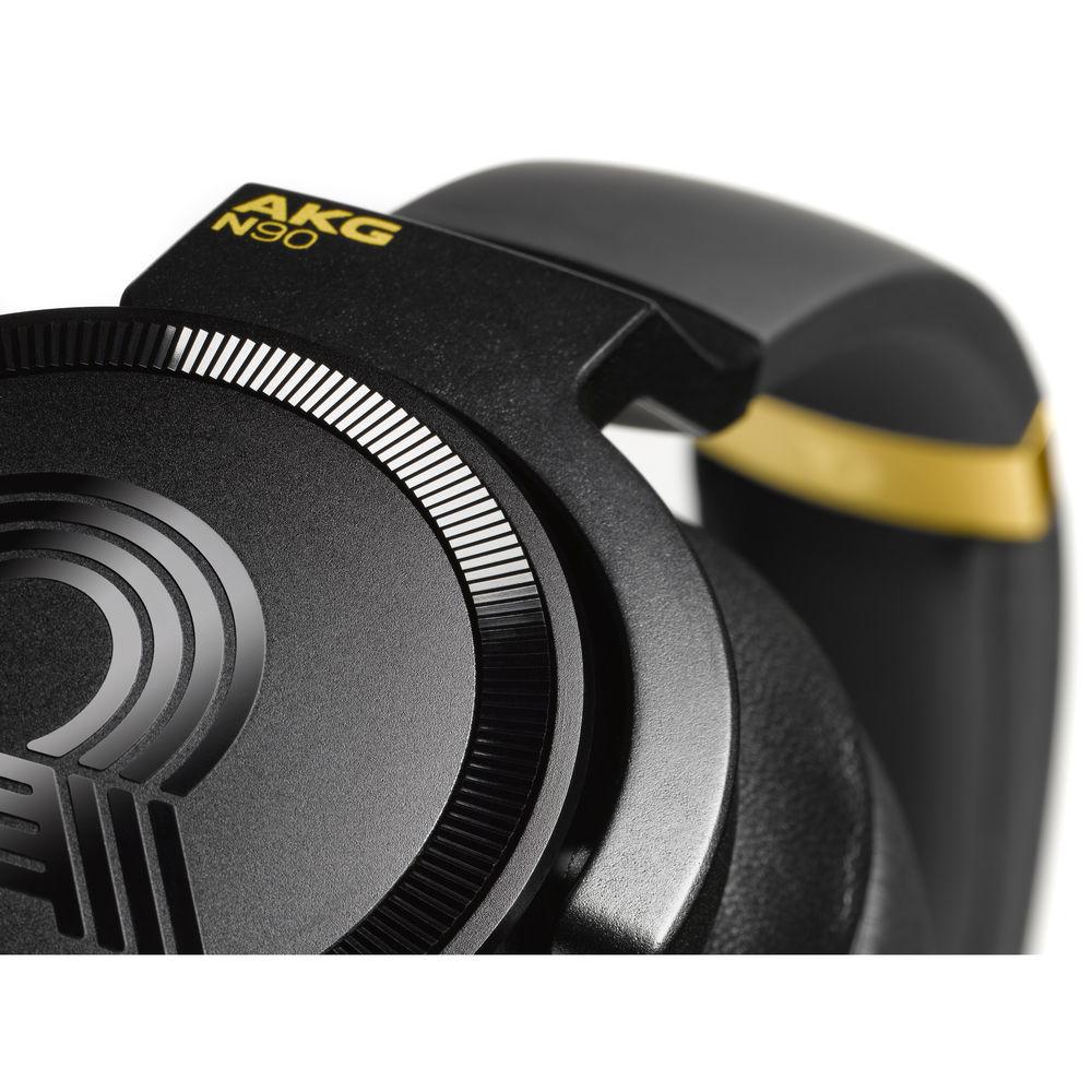 AKG N90Q Reference Class Noise Canceling Headphones