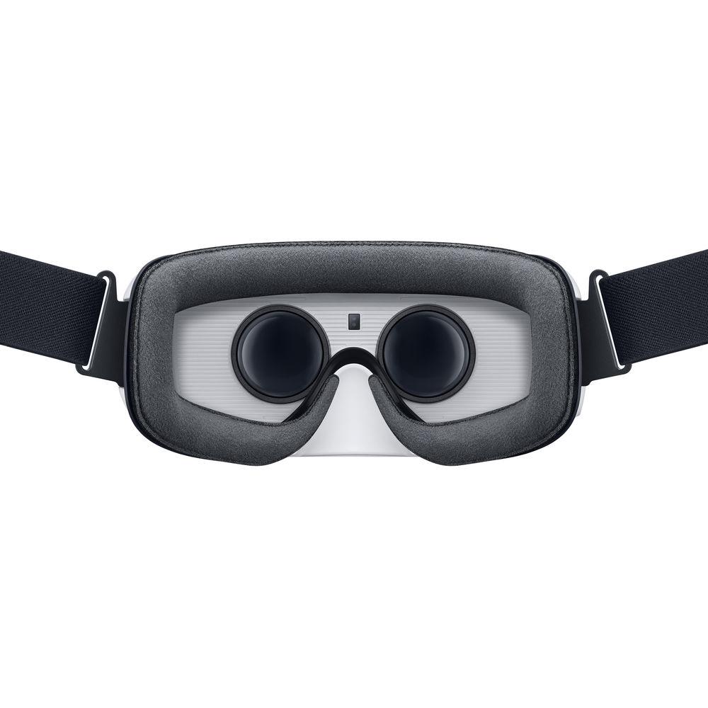 Samsung Gear VR 2015 Edition Virtual Reality Headset
