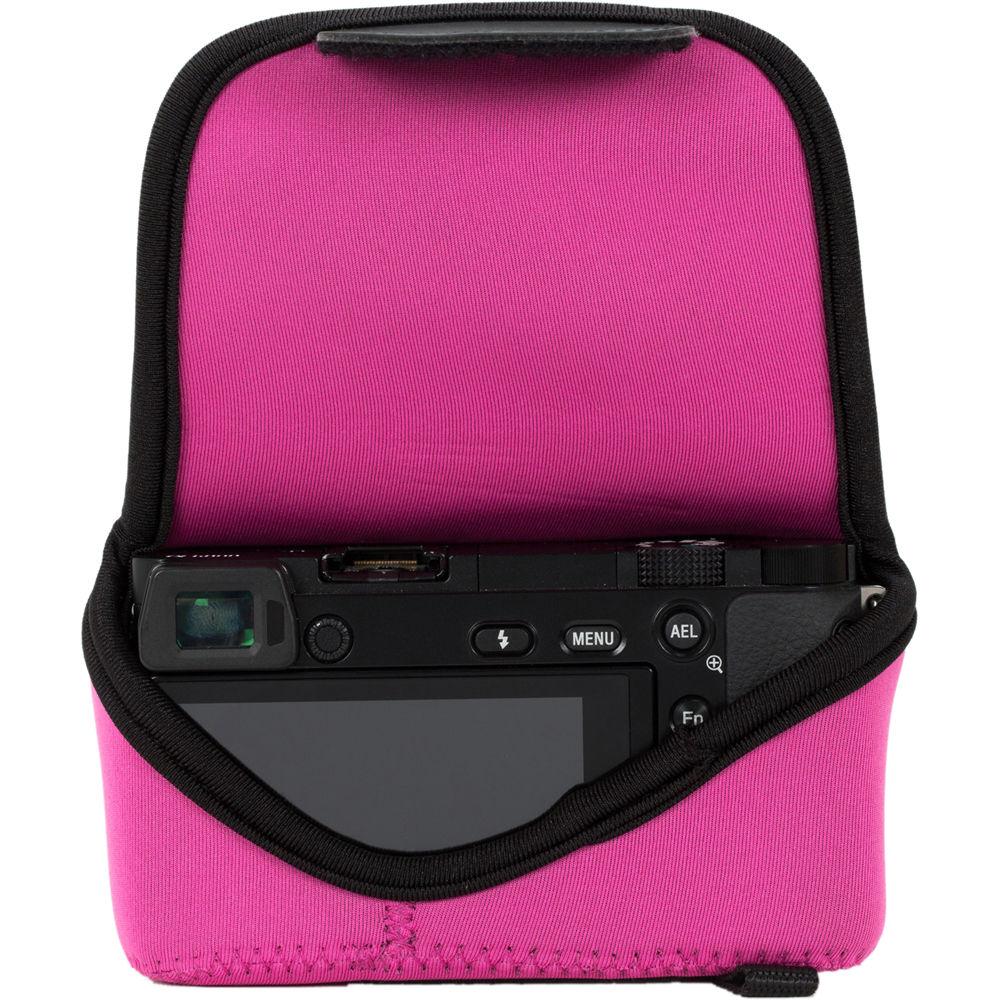MegaGear MG376 Ultra-Light Neoprene Case for NX3000 with 20-50mm Lens