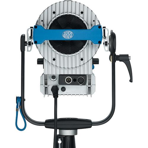 ARRI L7-DT 7" Daylight LED Fresnel with powerCON Cable