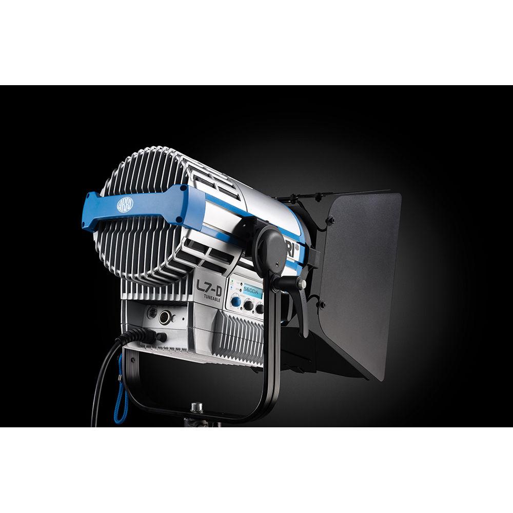 ARRI L7-DT 7" Daylight LED Fresnel with powerCON Cable