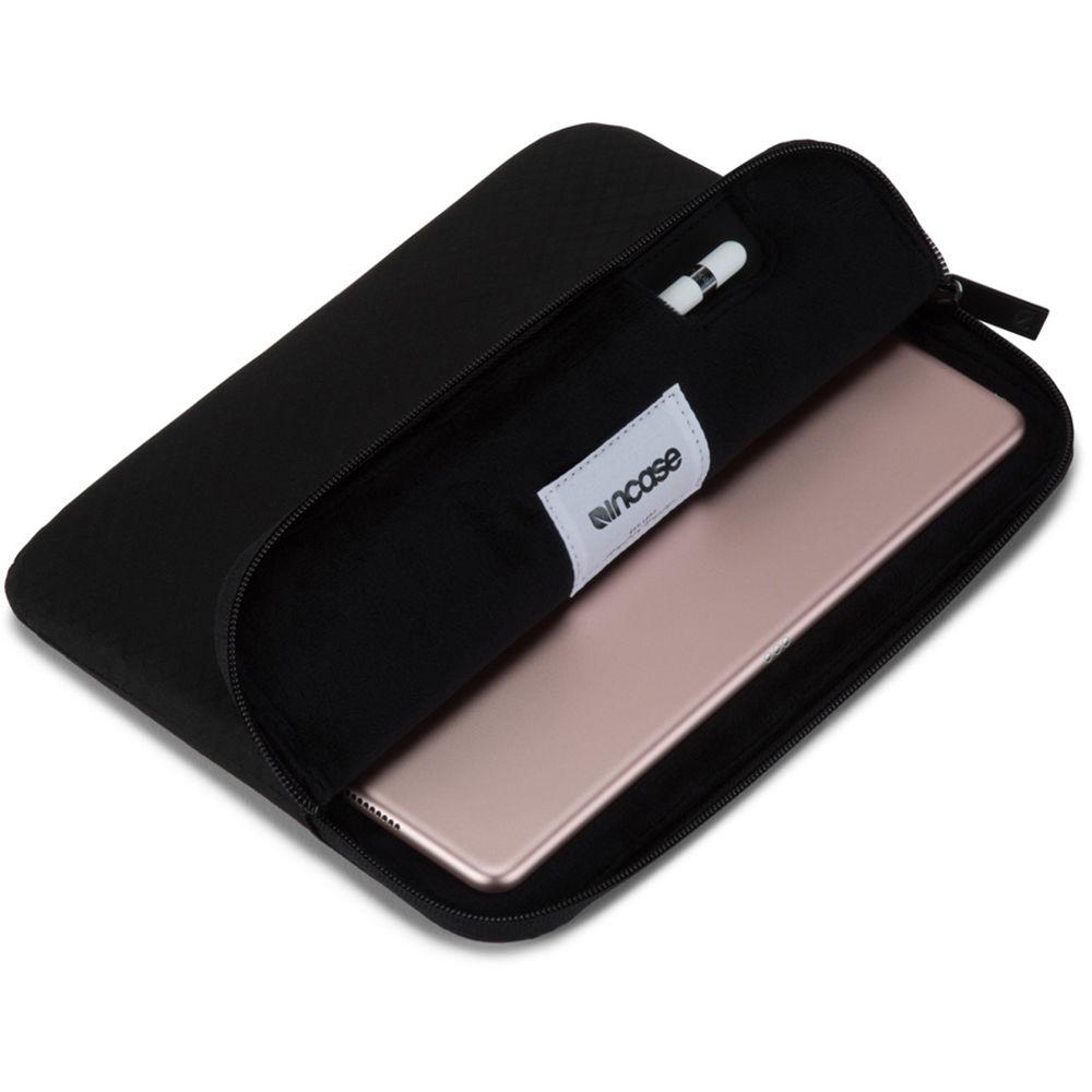 Incase Designs Corp Slim Sleeve with Diamond Ripstop for iPad Pro 9.7"