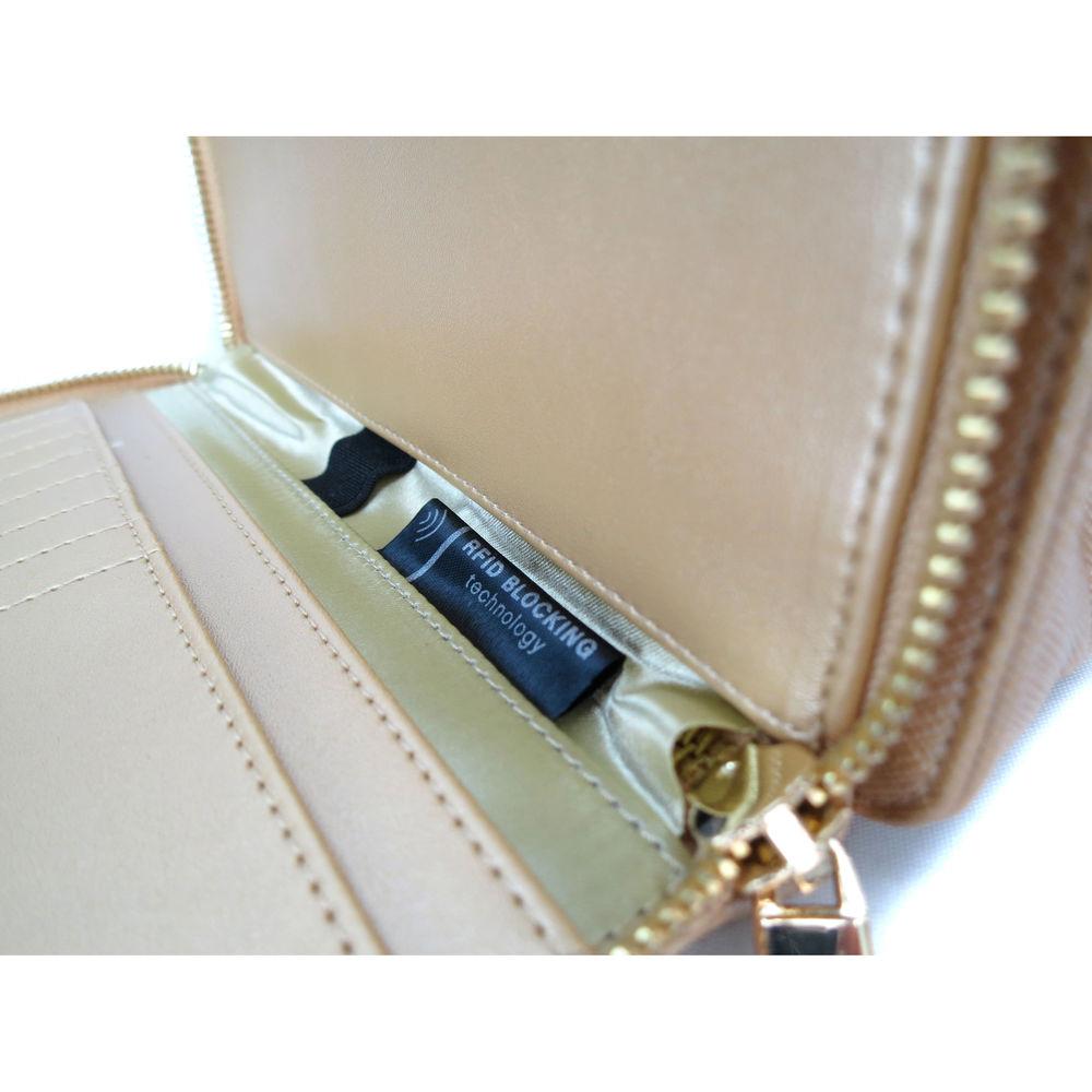 Jill-E Designs Isabel Tech Crossbody Bag with Built-In Phone Charger