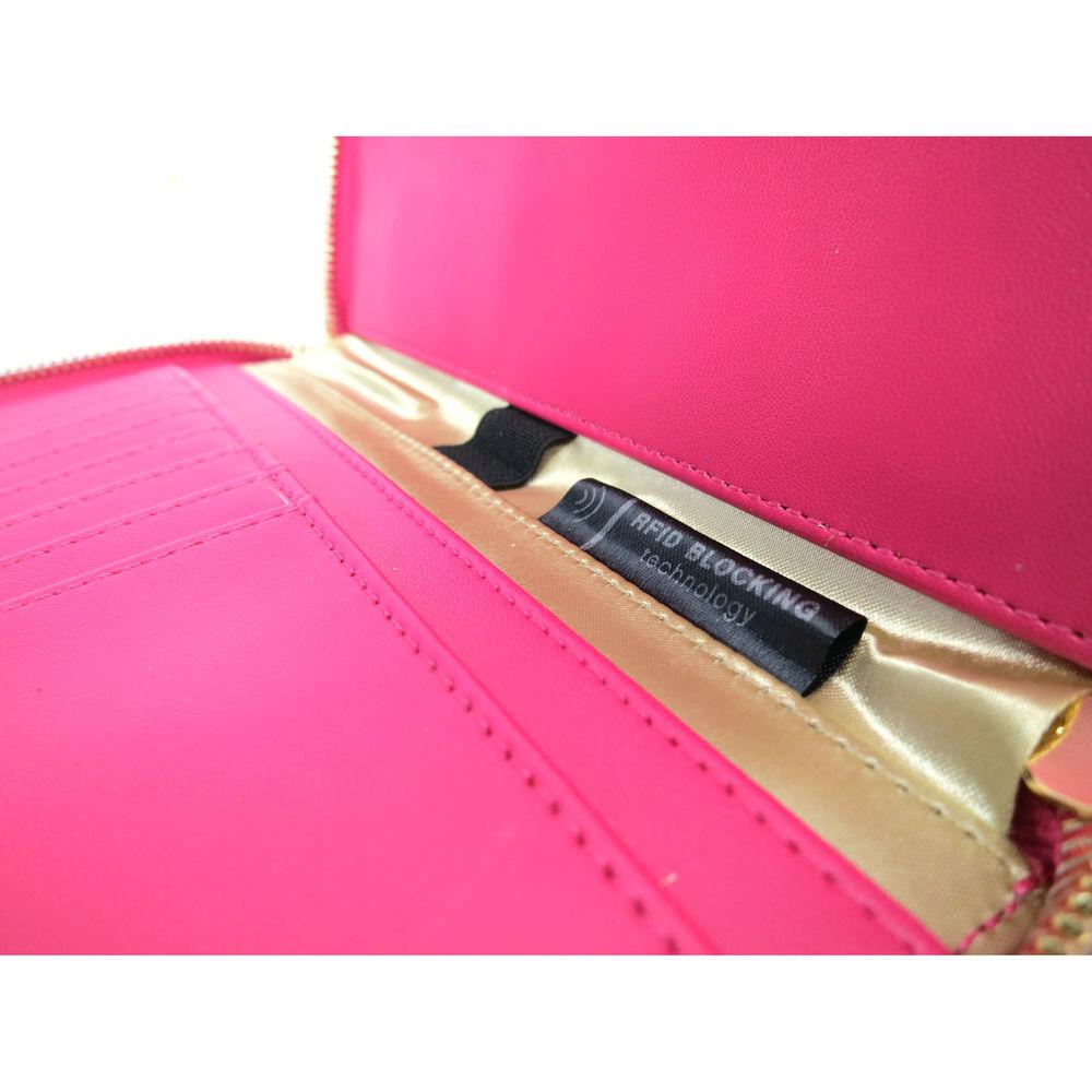 Jill-E Designs Isabel Tech Crossbody Bag with Built-In Phone Charger