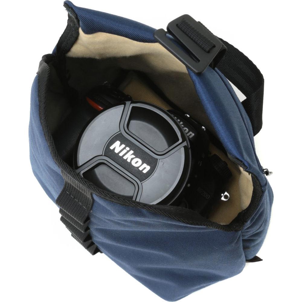 Red Label by Artisan & Artist Camera Pouch RDP-NY300