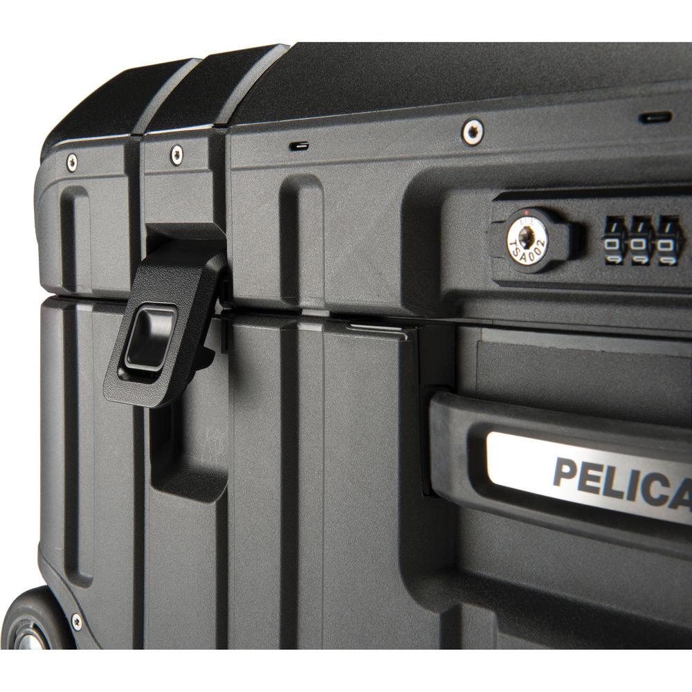 Pelican EL27 Elite Weekender Luggage with Enhanced Travel System