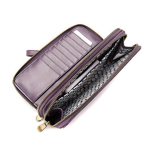 Jill-E Designs Bryn Tech Wristlet with Built-In Phone Charger