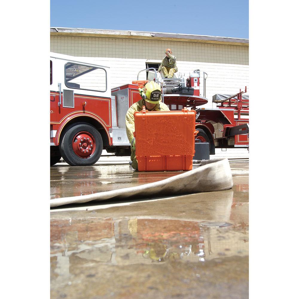 Pelican 1600EMS Watertight ATA Hard Case with EMS Organizer and Dividers