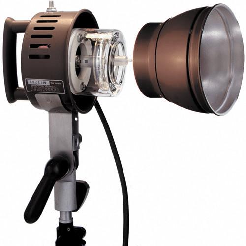Speedotron DM802 - 2 Head Kit - Includes: D802B - 800 W S Power Pack, 2-M11CC Flash Heads, Reflectors, Umbrellas, Sync Cord, Light Stands, Case