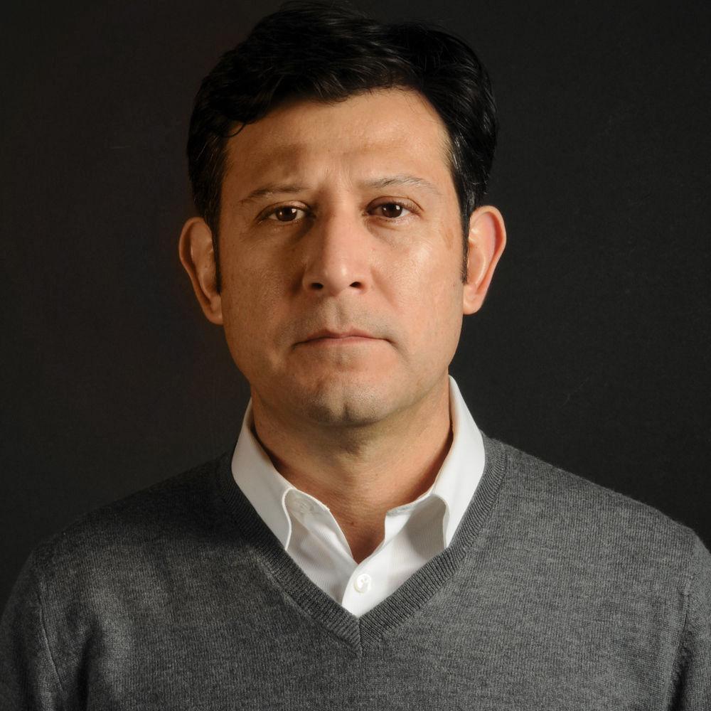 Impact 5-in-1 Collapsible Oval Reflector