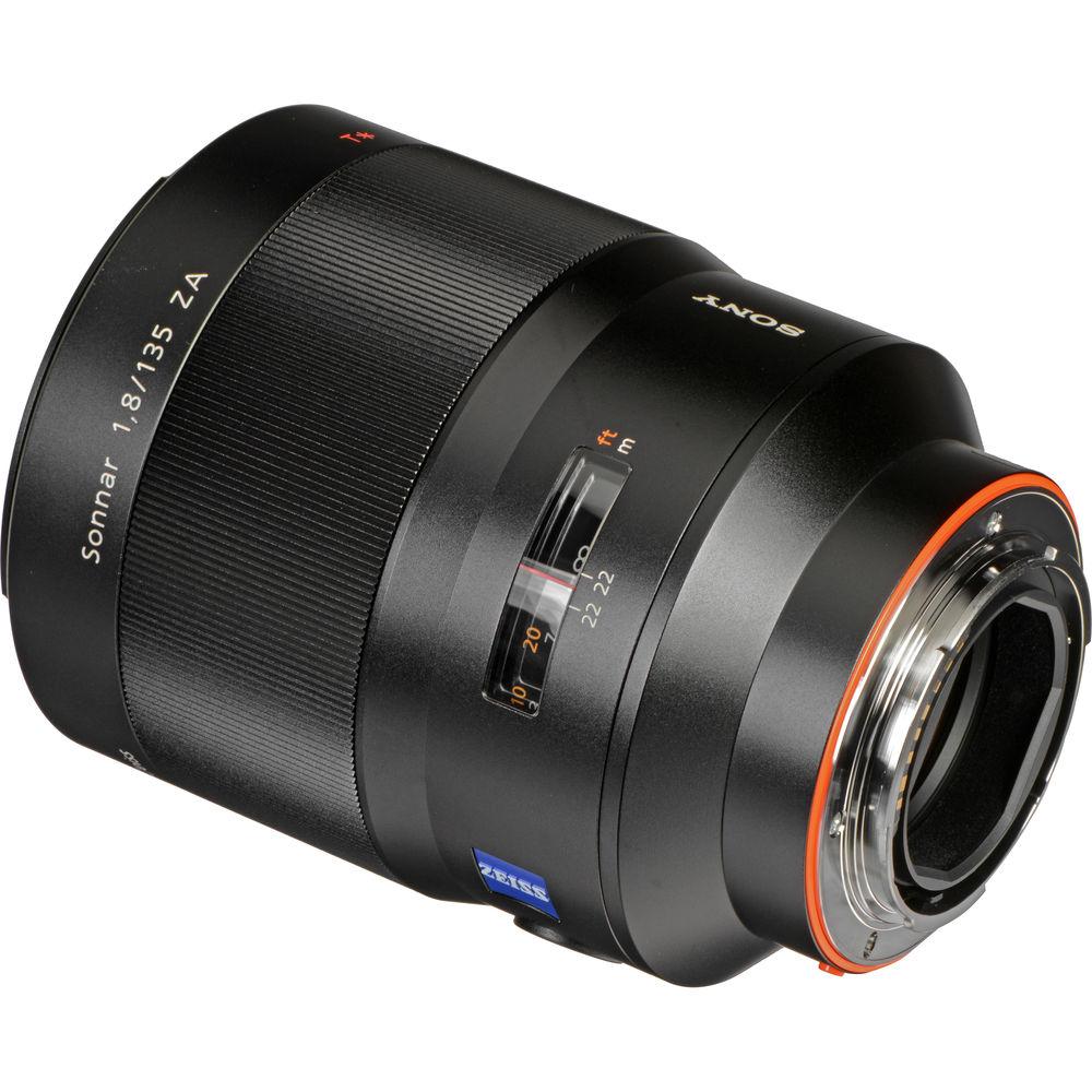 Sony Sonnar T* 135mm f 1.8 ZA Lens