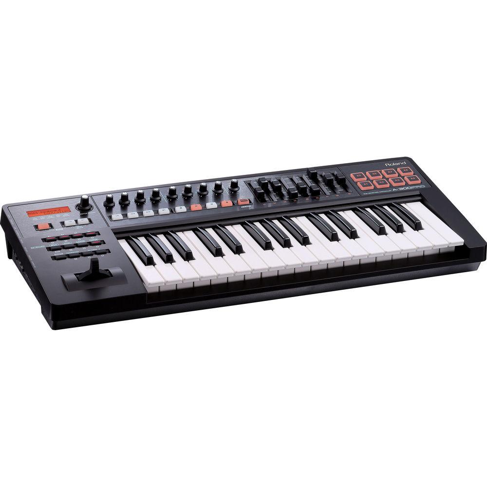 Roland Mobile Pak Pro - Mobile Music Production Bundle